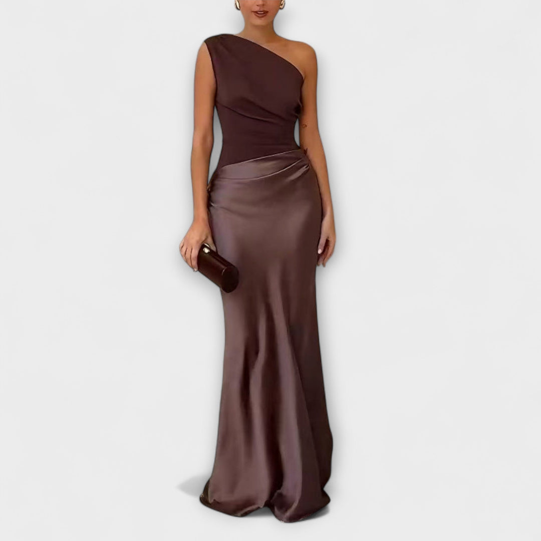Elegantne maxi obleke z enim naramnicom in naborki