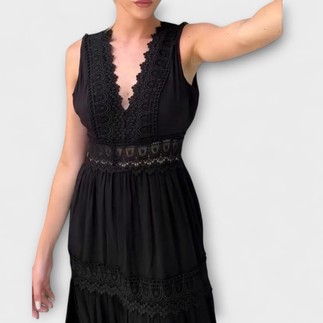 Aurélie - Elegantna čipkasta obleka z V izrezom